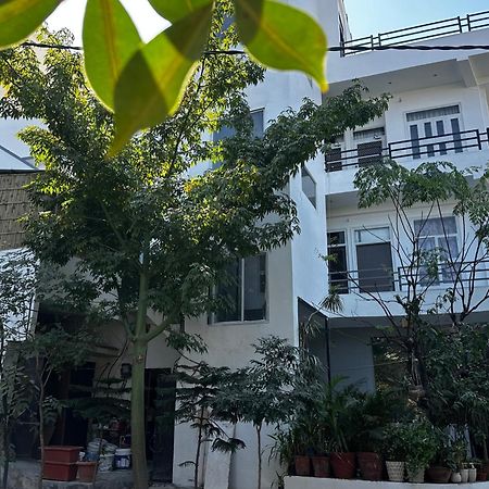 Jb Villa Home Stay Dźajpur Zewnętrze zdjęcie